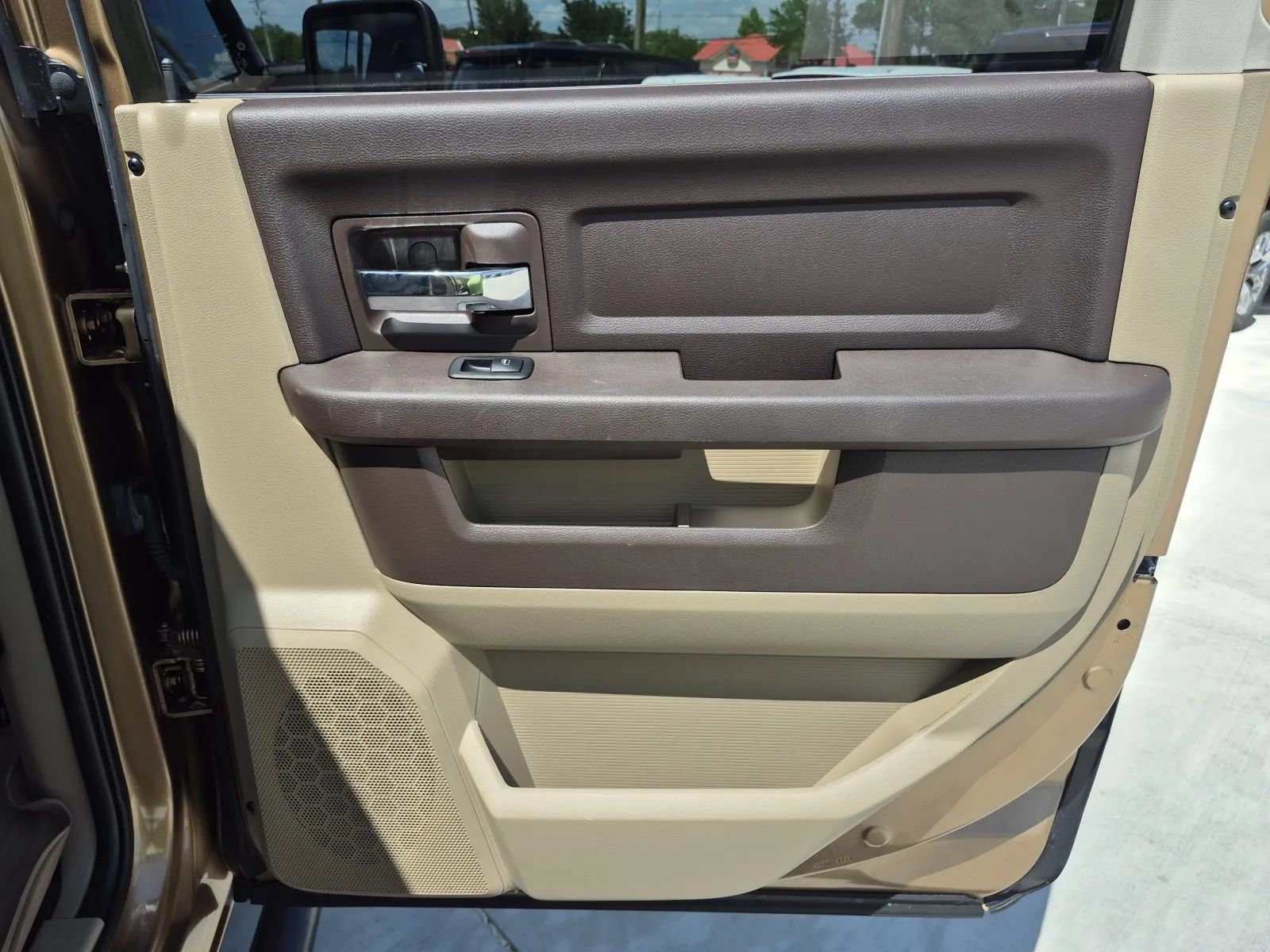 Used 2012 RAM 1500 Classic SLT RWD image 20