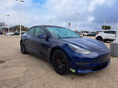 Used 2023 Tesla Model 3 Performance image 3