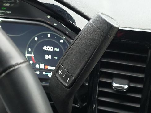 Used 2024 GMC Sierra 1500 SLT image 27