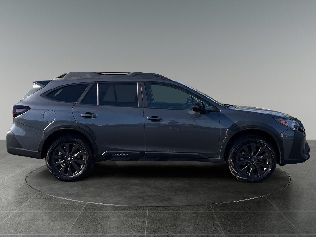 Used 2025 Subaru Outback Onyx Edition AWD/4WD image 11