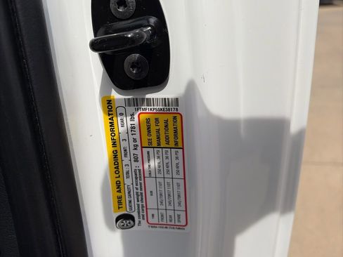 Used 2025 Ford F150 XL RWD image 18
