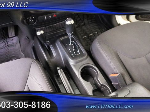 Used 2015 Jeep Wrangler Unlimited Sport w/ Quick Order Package 24S AWD/4WD image 27