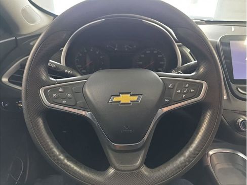 Used 2022 Chevrolet Malibu LT image 25