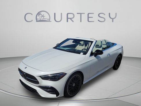 Used 2026 Mercedes-Benz CLE 450 4MATIC Cabriolet image 2