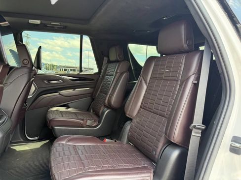 Used 2021 Cadillac Escalade Sport Platinum AWD/4WD image 27