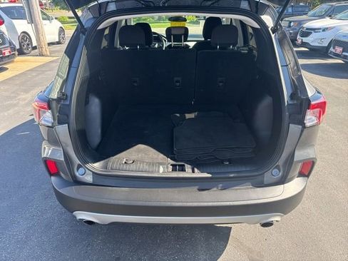 Used 2022 Ford Escape SE FWD image 15
