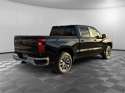 New 2026 Chevrolet Silverado 1500 LT image 3