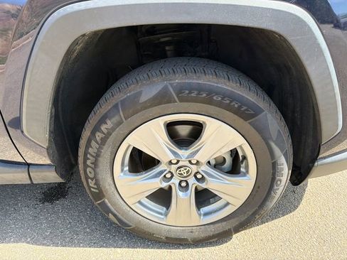 Used 2022 Toyota RAV4 XLE image 12