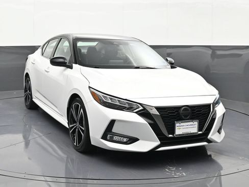 Used 2023 Nissan Sentra SR w/ Trunk Package FWD image 7