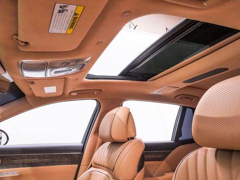 Certified 2025 Genesis G90 3.5T image 10