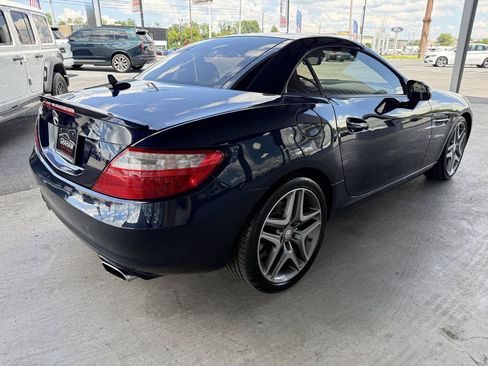 Used 2014 Mercedes-Benz SLK 250 image 4