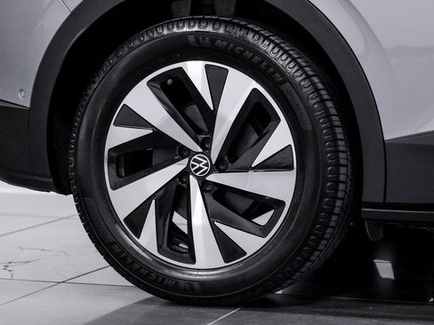 Used 2023 Volkswagen ID.4 Pro image 58
