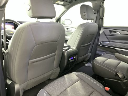 Used 2024 Chevrolet Traverse LT AWD/4WD image 25