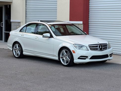 Used 2011 Mercedes-Benz C 300 Sedan image 3
