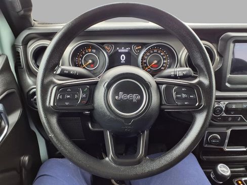 Used 2023 Jeep Gladiator Sport AWD/4WD image 15
