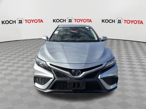 Used 2024 Toyota Camry SE w/ Convenience Package image 2
