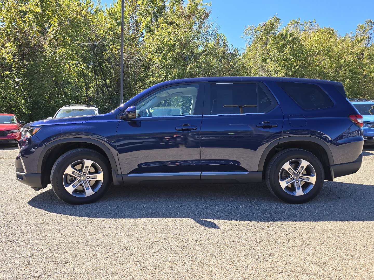 Used 2025 Honda Pilot EX-L image 14
