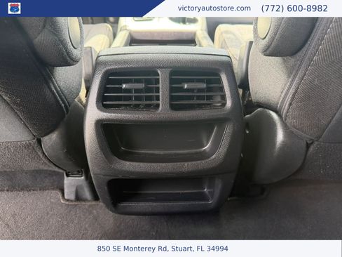 Used 2018 Honda Pilot LX image 32