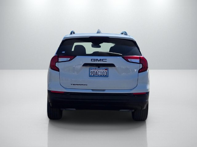 Used 2022 GMC Terrain SLE w/ Driver Convenience Package FWD image 5