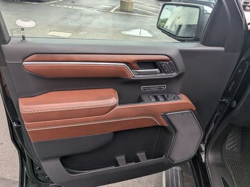 Used 2023 GMC Sierra 1500 Denali Ultimate AWD/4WD image 15