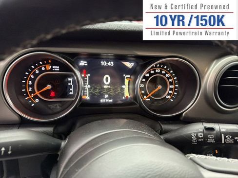 Used 2021 Jeep Wrangler Unlimited Freedom Edition image 18