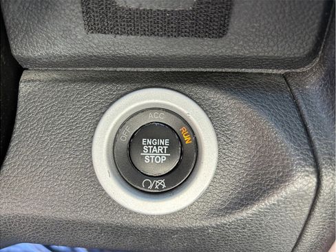 Used 2017 RAM 2500 Laramie image 25