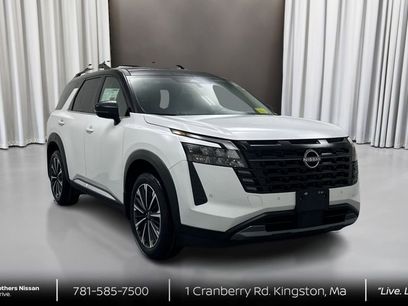 New 2026 Nissan Pathfinder Platinum w/ Cargo Package