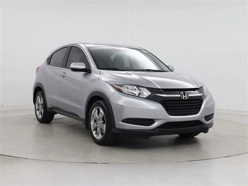 Used 2018 Honda HR-V LX image 3