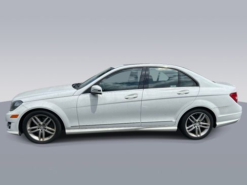 Used 2013 Mercedes-Benz C 300 4MATIC Sedan image 6