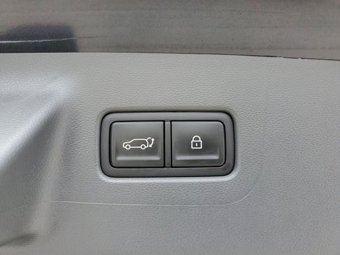 Used 2025 Hyundai Santa Fe SEL image 9