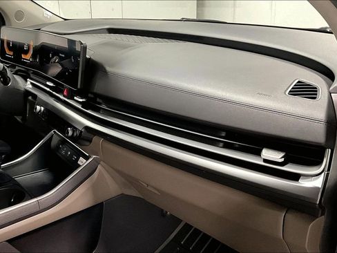 New 2026 Kia Carnival image 10