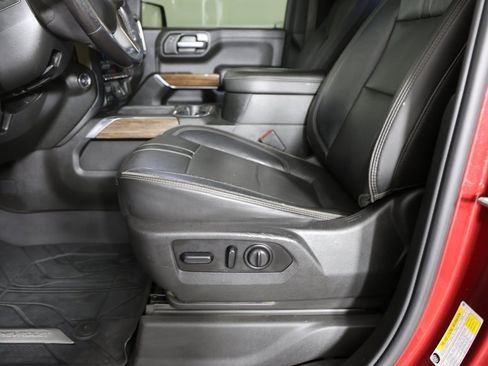 Used 2020 Chevrolet Silverado 1500 High Country w/ Technology Package image 12