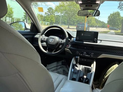 Used 2023 Honda Accord LX image 23