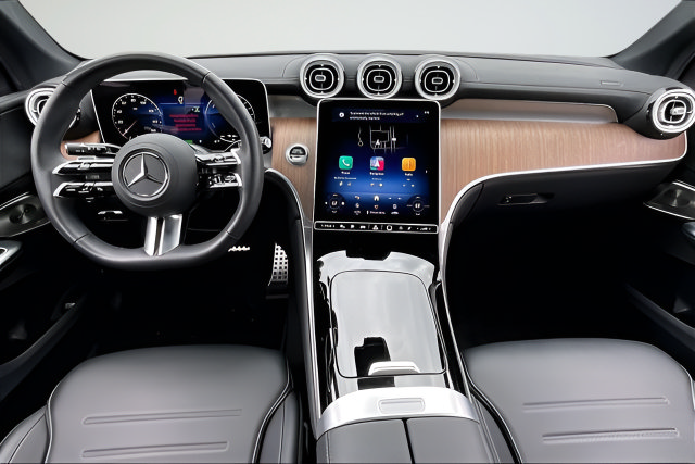 Certified 2025 Mercedes-Benz GLC 350e 4MATIC image 6