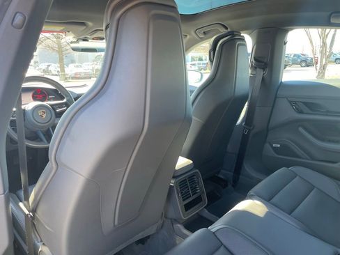 Used 2020 Porsche Taycan 4S w/ Premium Package image 24