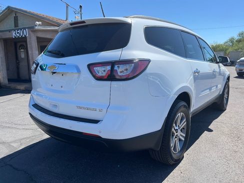 Used 2016 Chevrolet Traverse LT FWD image 5