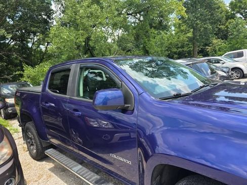 Used 2016 Chevrolet Colorado Z71 AWD/4WD image 2