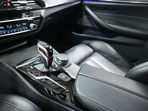 Used 2020 BMW M5 w/ Executive Package AWD/4WD image 38
