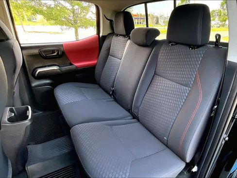 Used 2021 Toyota Tacoma SR5 image 20