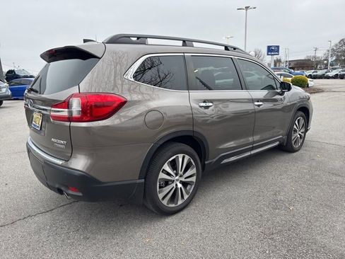 Used 2022 Subaru Ascent Touring image 5