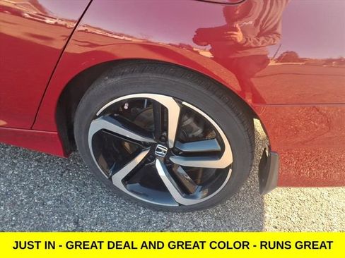 Used 2018 Honda Accord Sport image 9