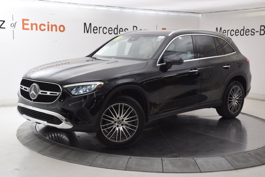 Used 2023 Mercedes-Benz GLC 300 image 2
