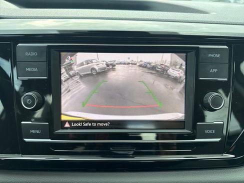 Used 2024 Volkswagen Taos S image 27