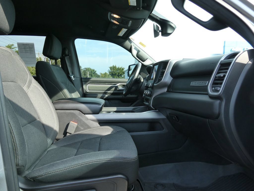 Used 2020 RAM 1500 Big Horn AWD/4WD image 14