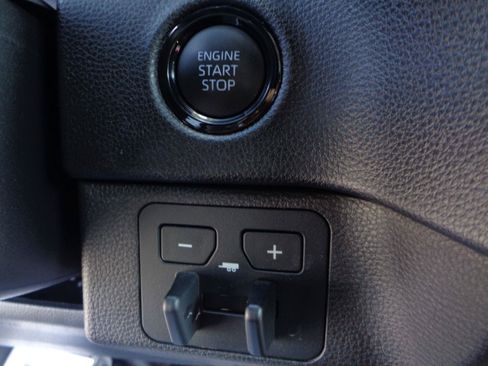 Used 2026 Toyota Tundra SR5 AWD/4WD image 11