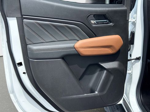 Used 2026 GMC Canyon AT4 AWD/4WD image 14