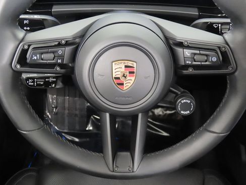 Certified 2025 Porsche Macan Electric RWD image 19