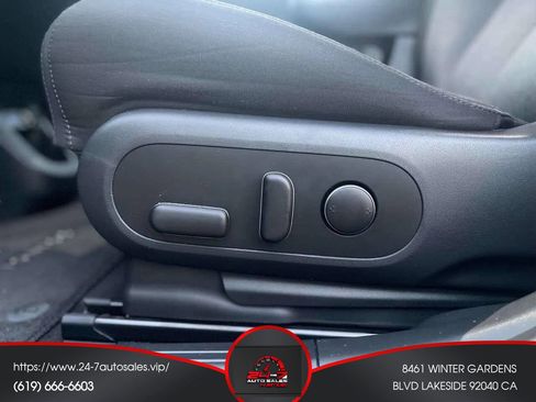 Used 2024 Hyundai Ioniq 5 SE image 18