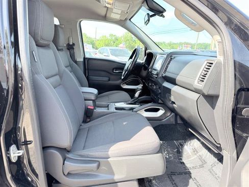 Used 2022 Nissan Frontier SV AWD/4WD image 22