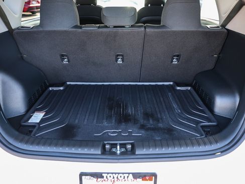 Used 2023 Kia Soul LX FWD image 25